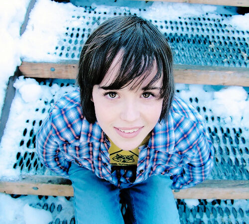18 Year Old Ellen Page At Sundance In 2005 For The (2 photos)