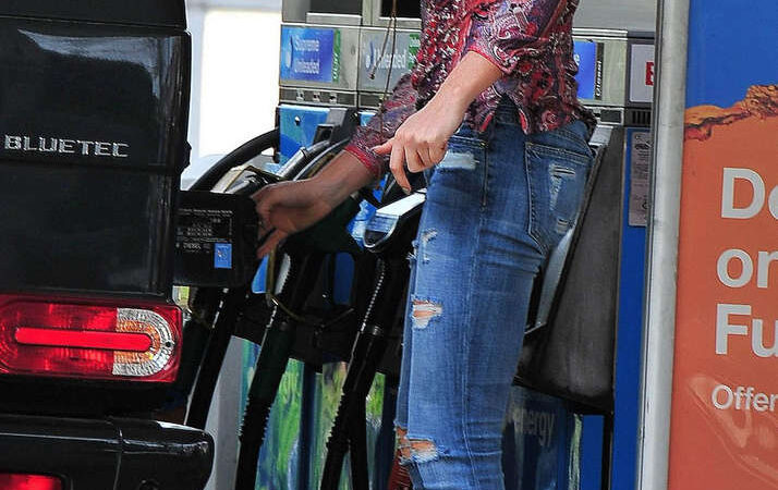 Abbigail Abbey Clancy Ripped Jeans Gas Station London (27 photos)