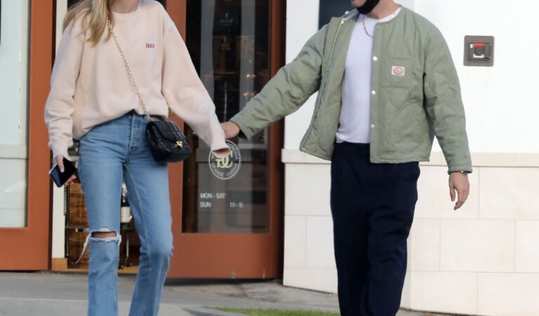 Abby Champion And Patrick Schwarzenegger Out For Brunch Los Angeles (10 photos)