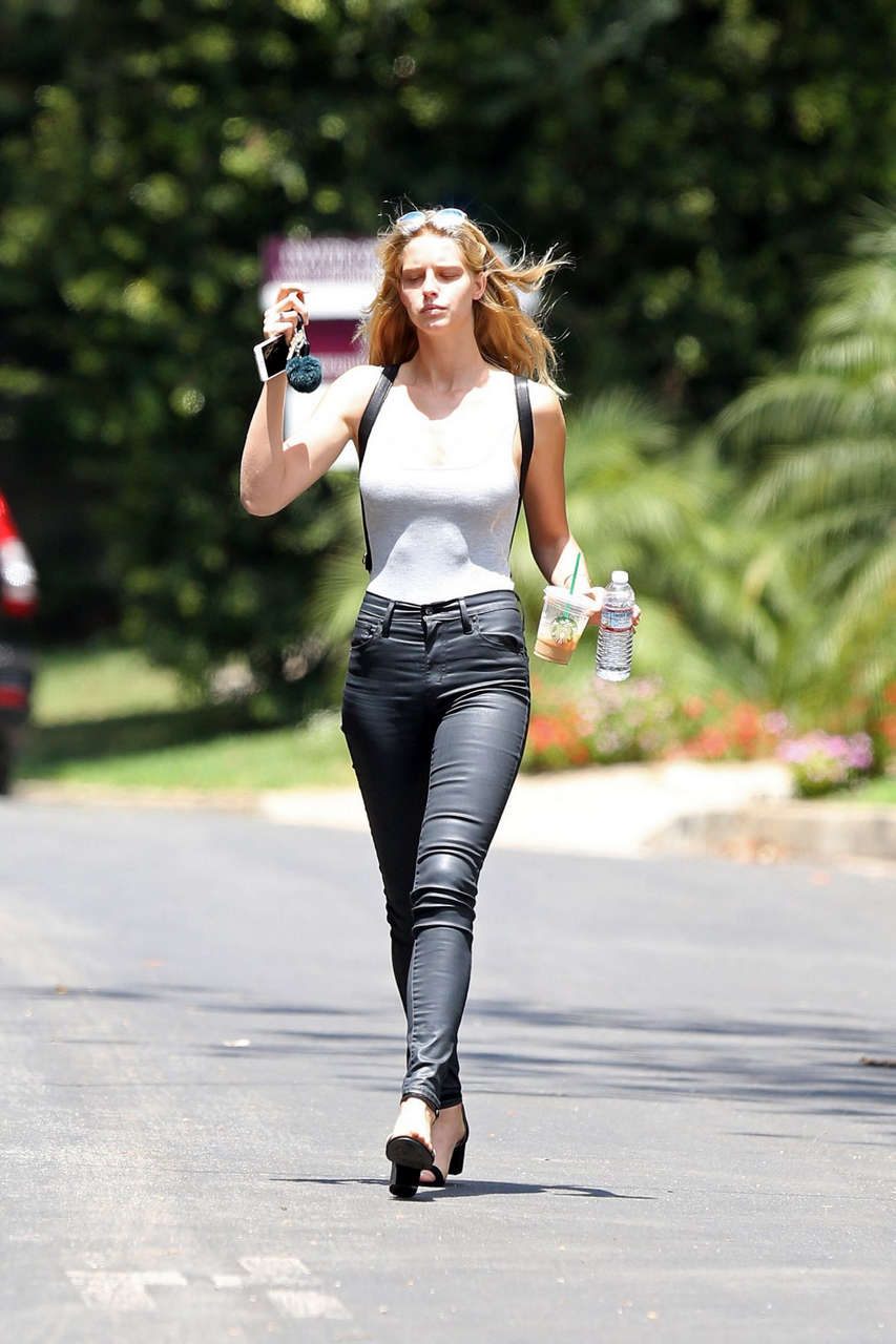 Abby Champion Out About Los Angeles