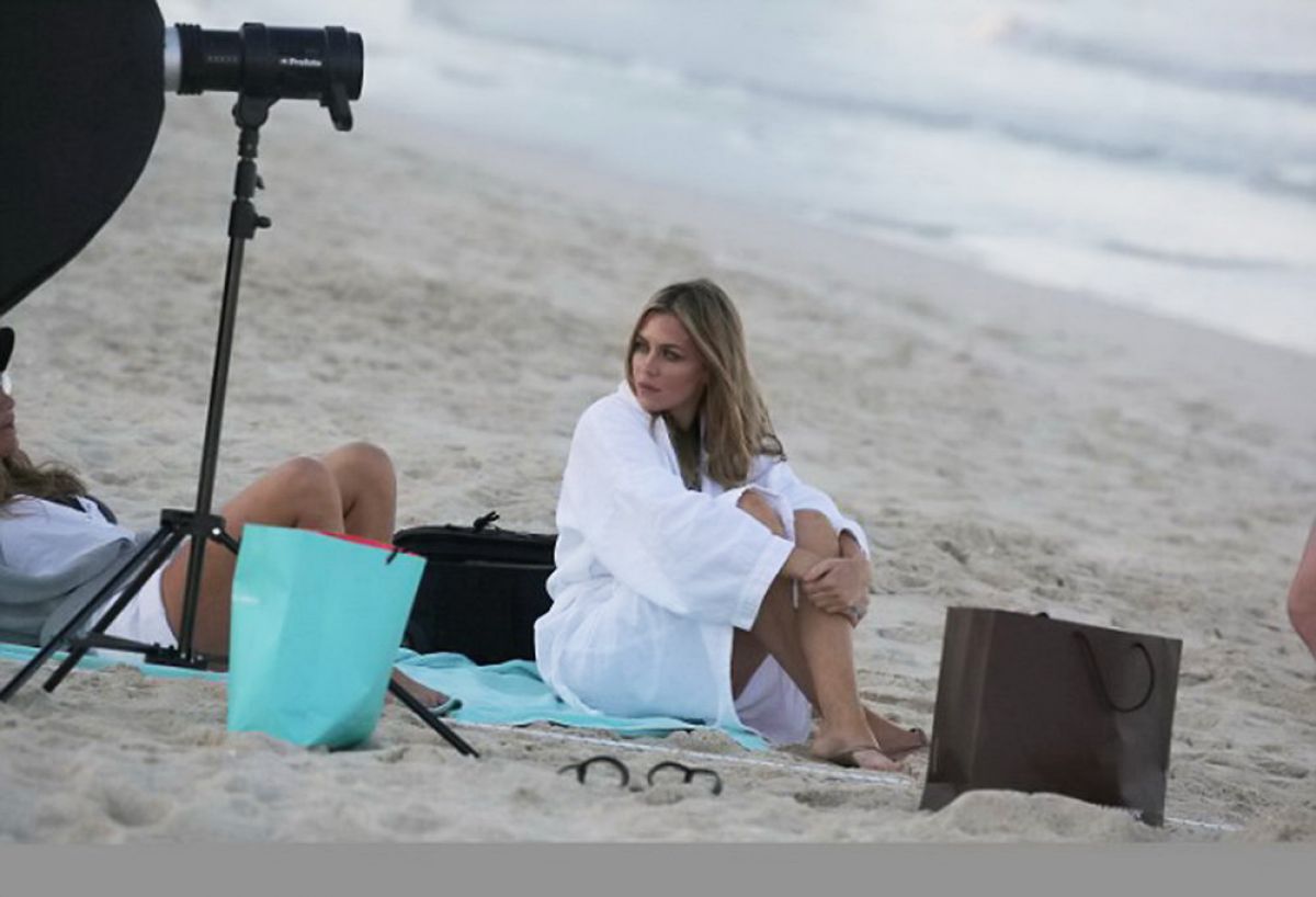Abigail Abbey Clancy Wwimwear Set Of Photoshoot Dubai January