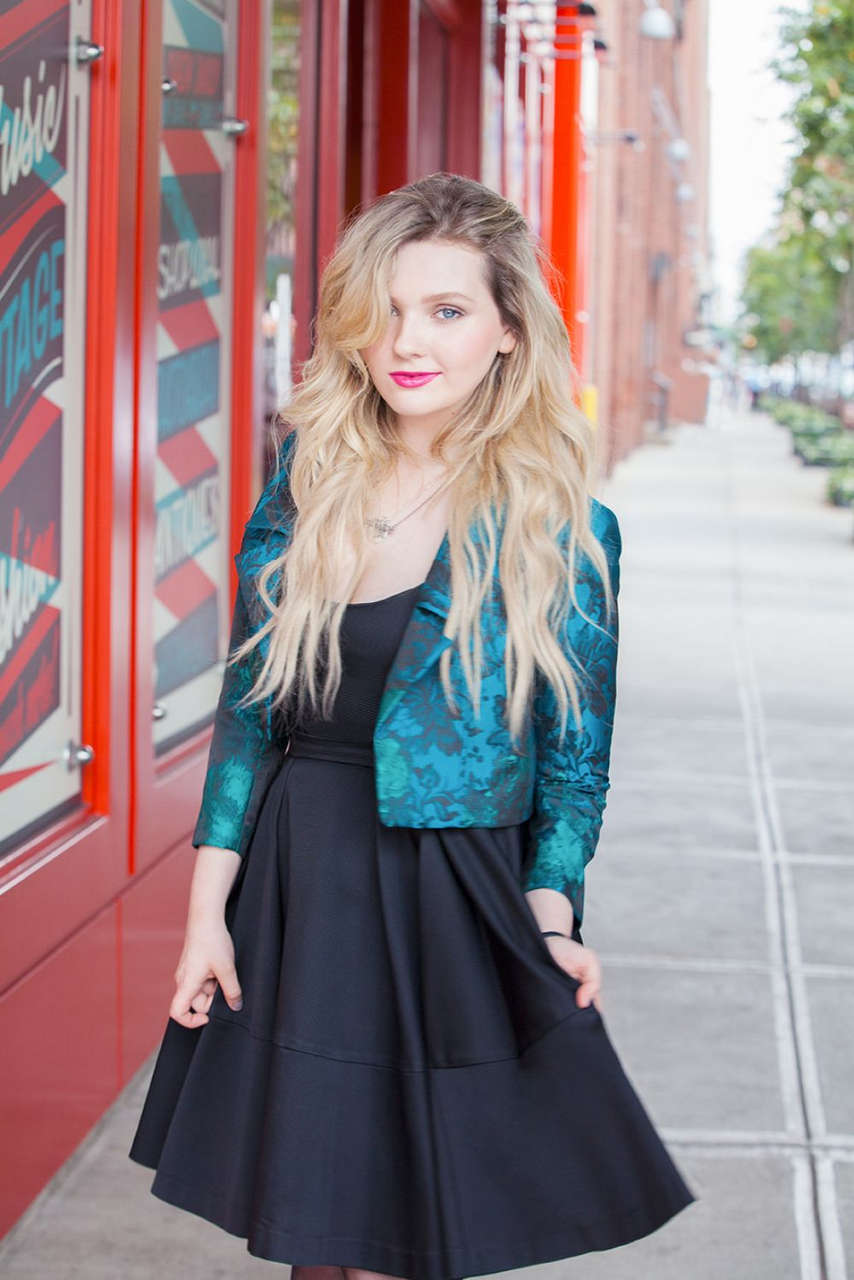 Abigail Breslin Gabrielle Revere Photoshoot For Stylecenter