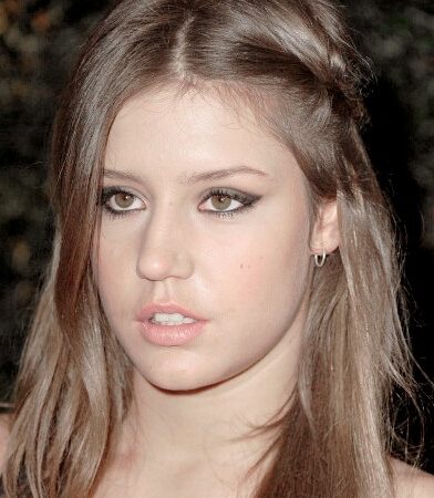 Adele Exarchopoulos At The The Board Of Governors (2 photos)