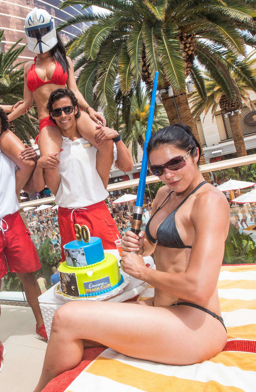 Adrianne Curry Bikini Celebrates Her 30th Birthdayat Encore Beach Club Las Vegas