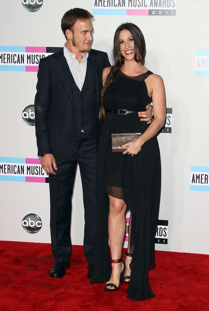 Alanis Morissette 39th Annual American Music Awards Los Angeles