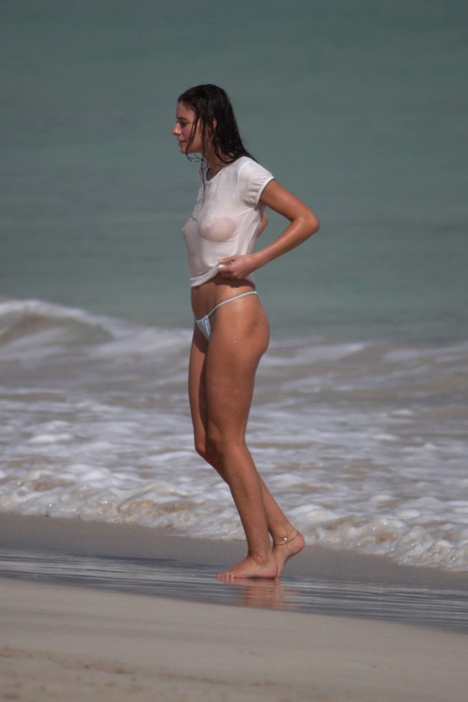 Alejandra Guilmant Topless