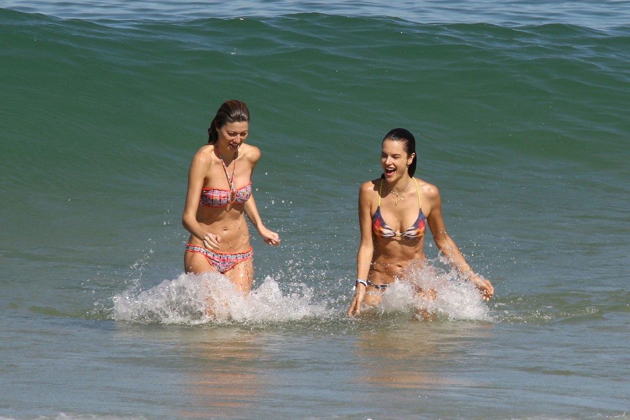 Alessandra Ambrosio Bikini