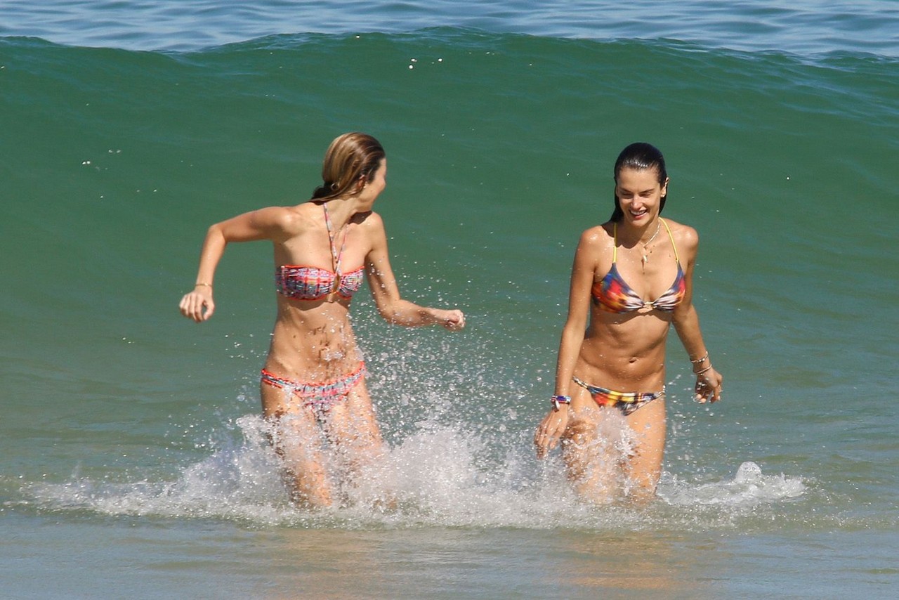 Alessandra Ambrosio Bikini