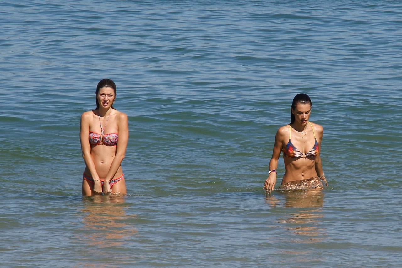 Alessandra Ambrosio Bikini