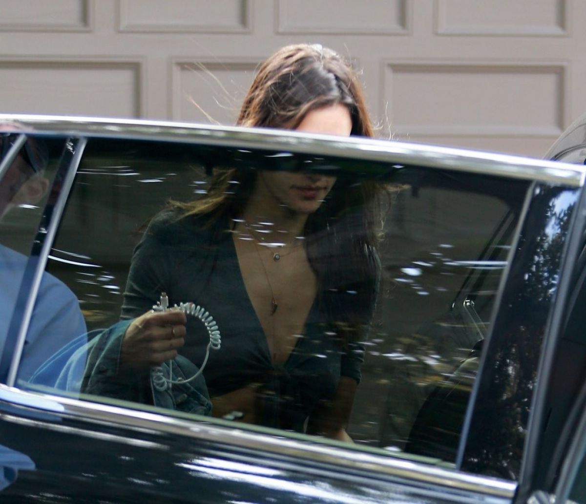 Alessandra Ambrosio Leaves Her Home Los Angeles