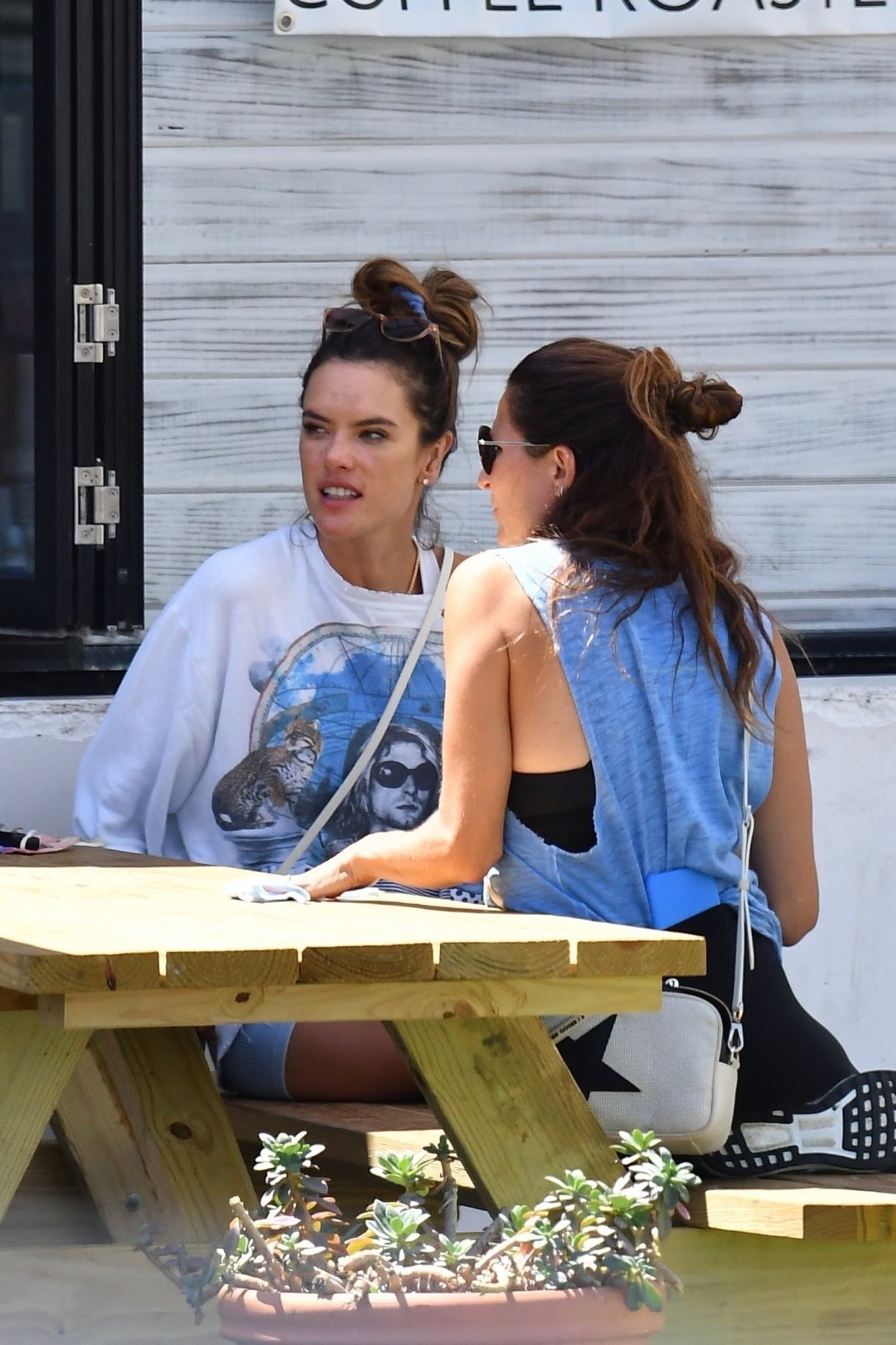 Alessandra Ambrosio Out For Take Out Lunch Malibu