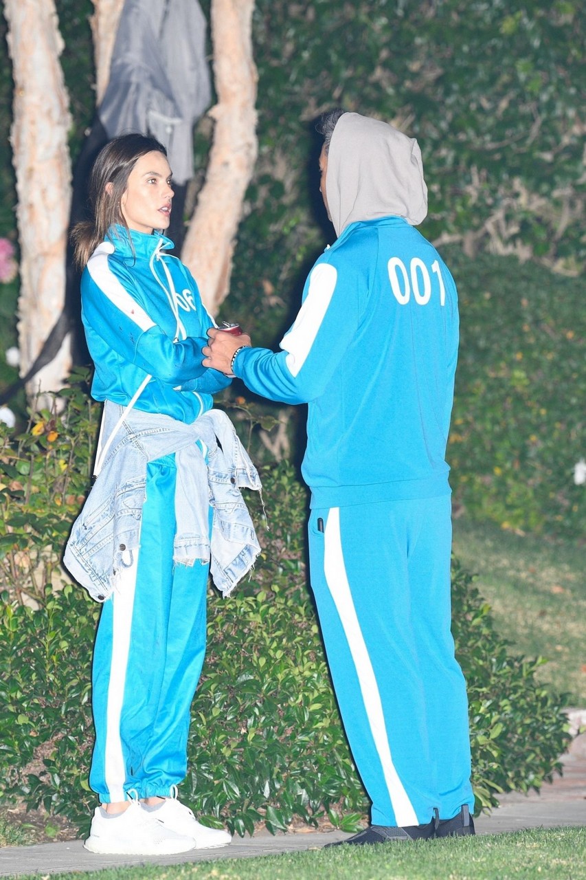 Alessandra Ambrosio Richard Lee Go Trick Or Treating Brentwood