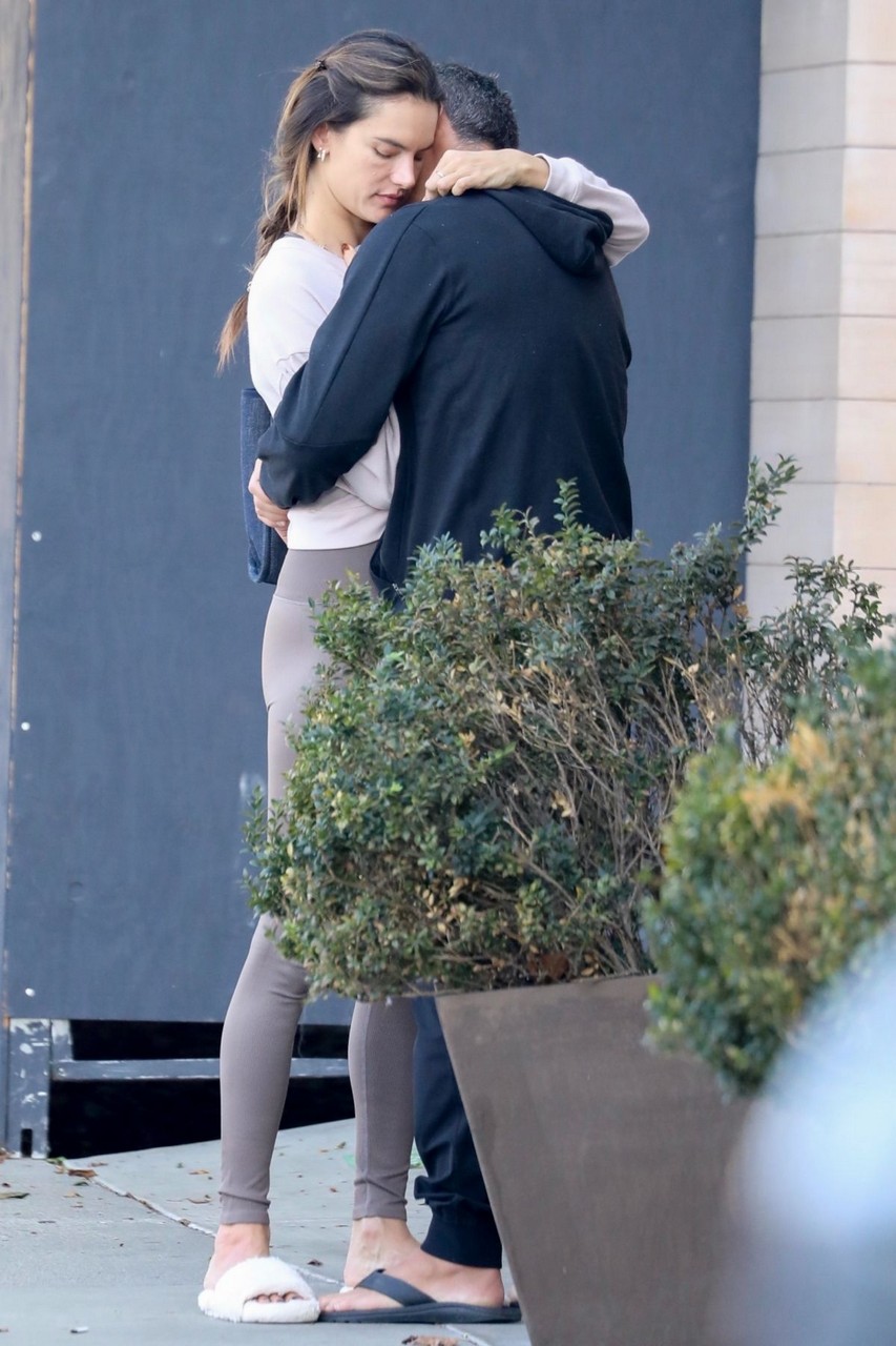Alessandra Ambrosio Richard Lee Out Kissing Brentwood