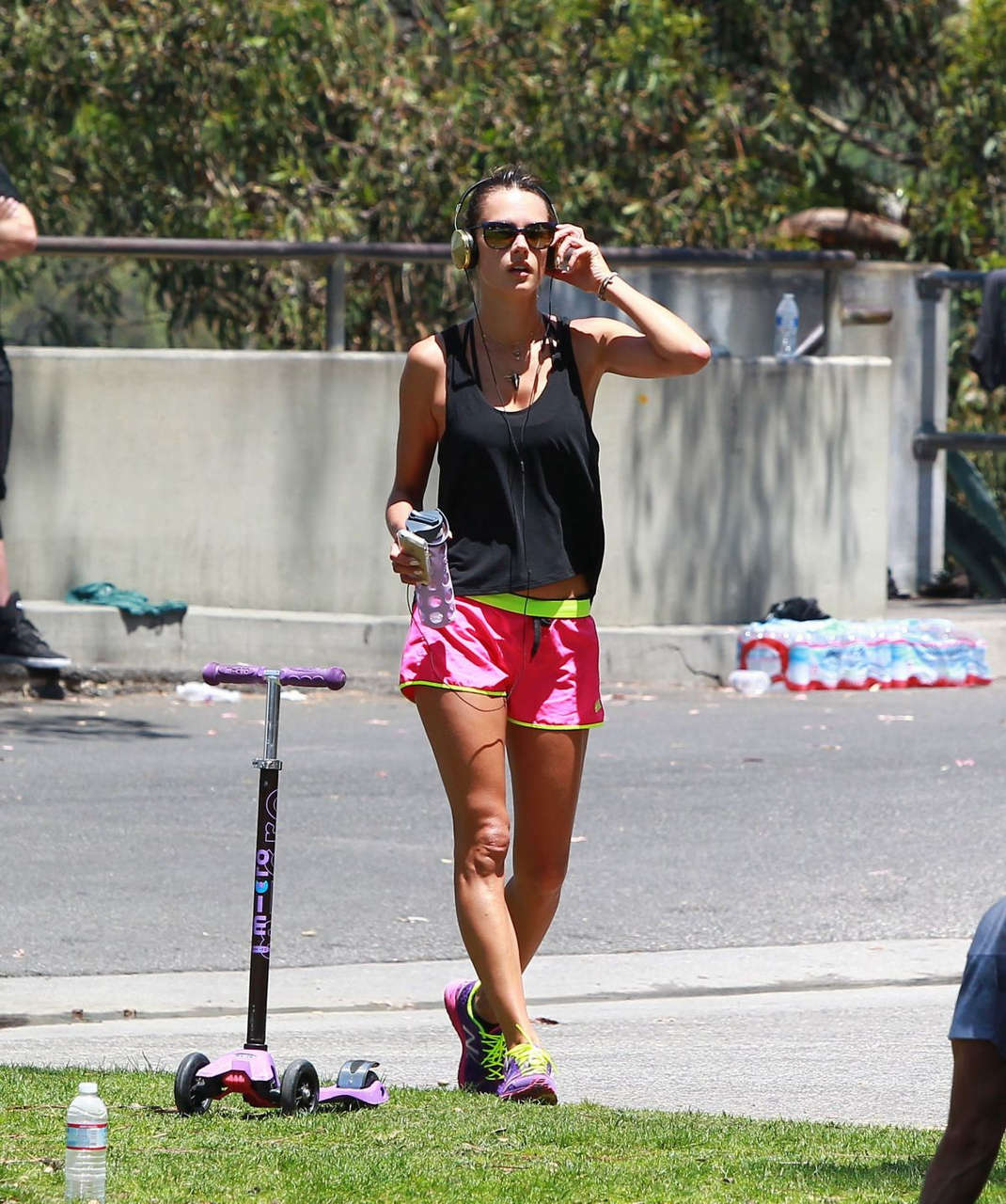 Alessandra Ambrosio Shorts Workingout Brentwood May