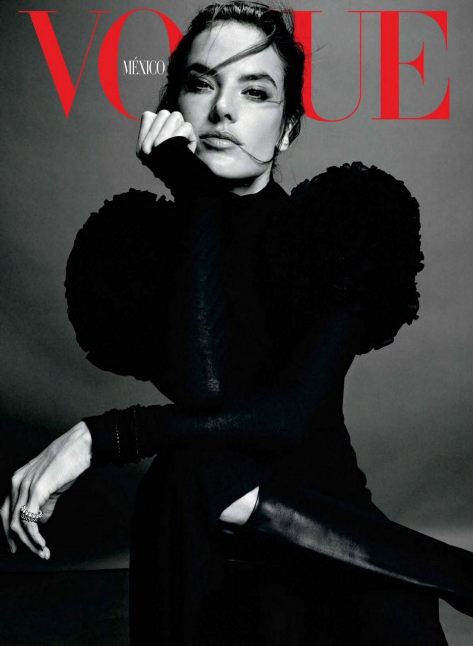 Alessandra Ambrosio Vogue Magazine Mexico August