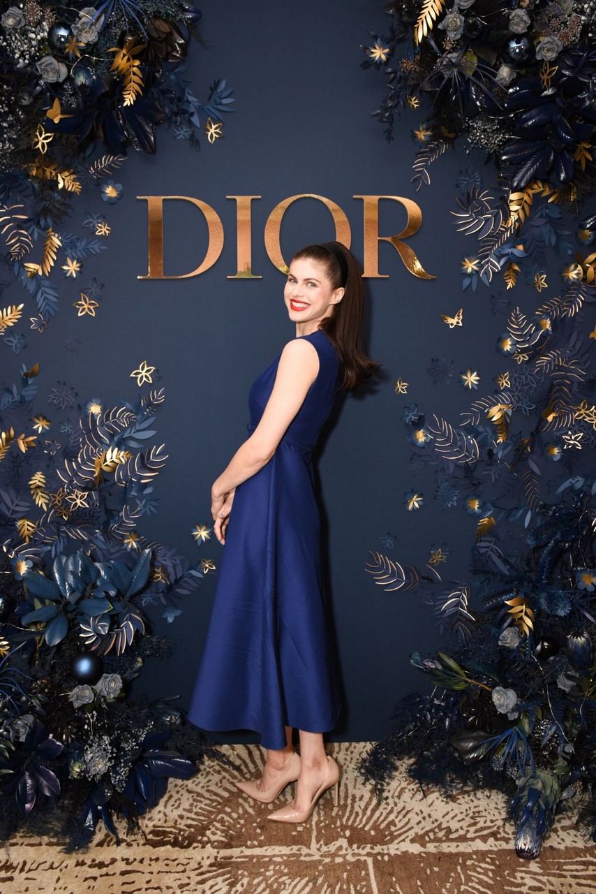 Alexandra Daddario Dior Beauty Celebrates J Adore With Holiday Dinner West Hollywood