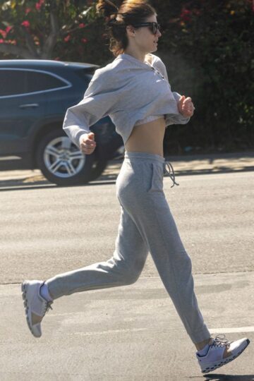 Alexandra Daddario Heading To Gym Los Angeles