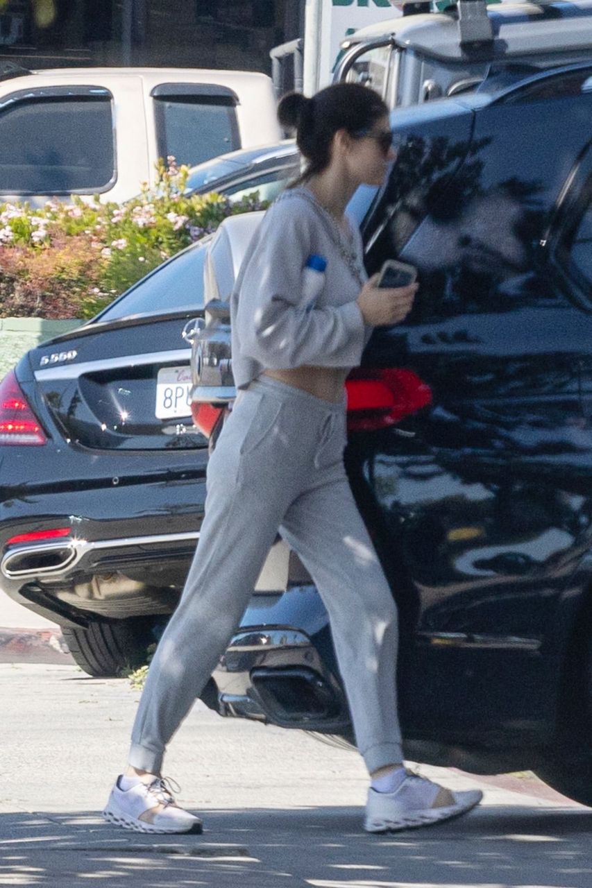 Alexandra Daddario Heading To Gym Los Angeles