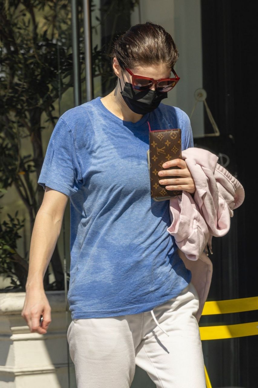 Alexandra Daddario Leaves Gym Los Angeles
