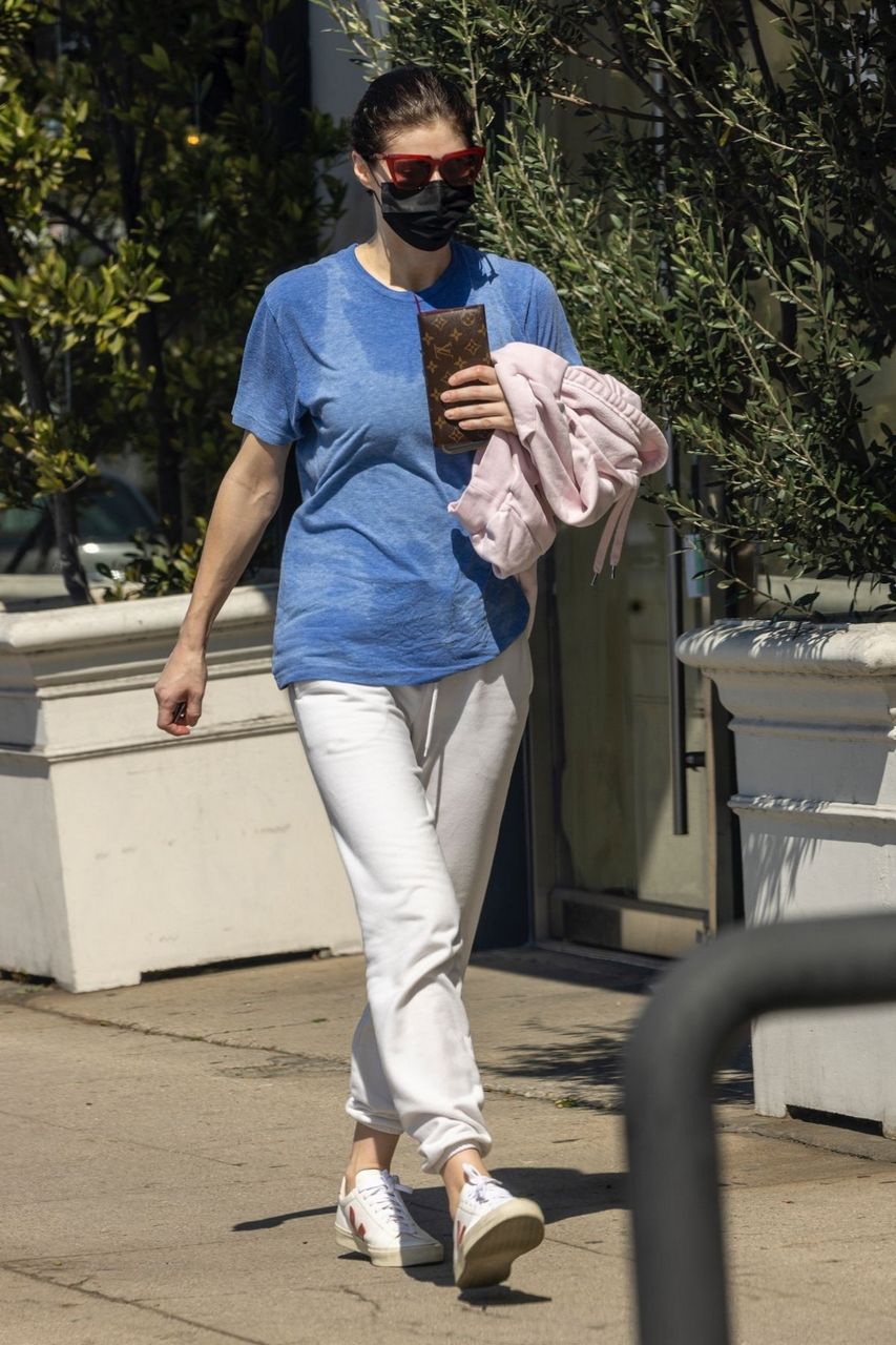 Alexandra Daddario Leaves Gym Los Angeles