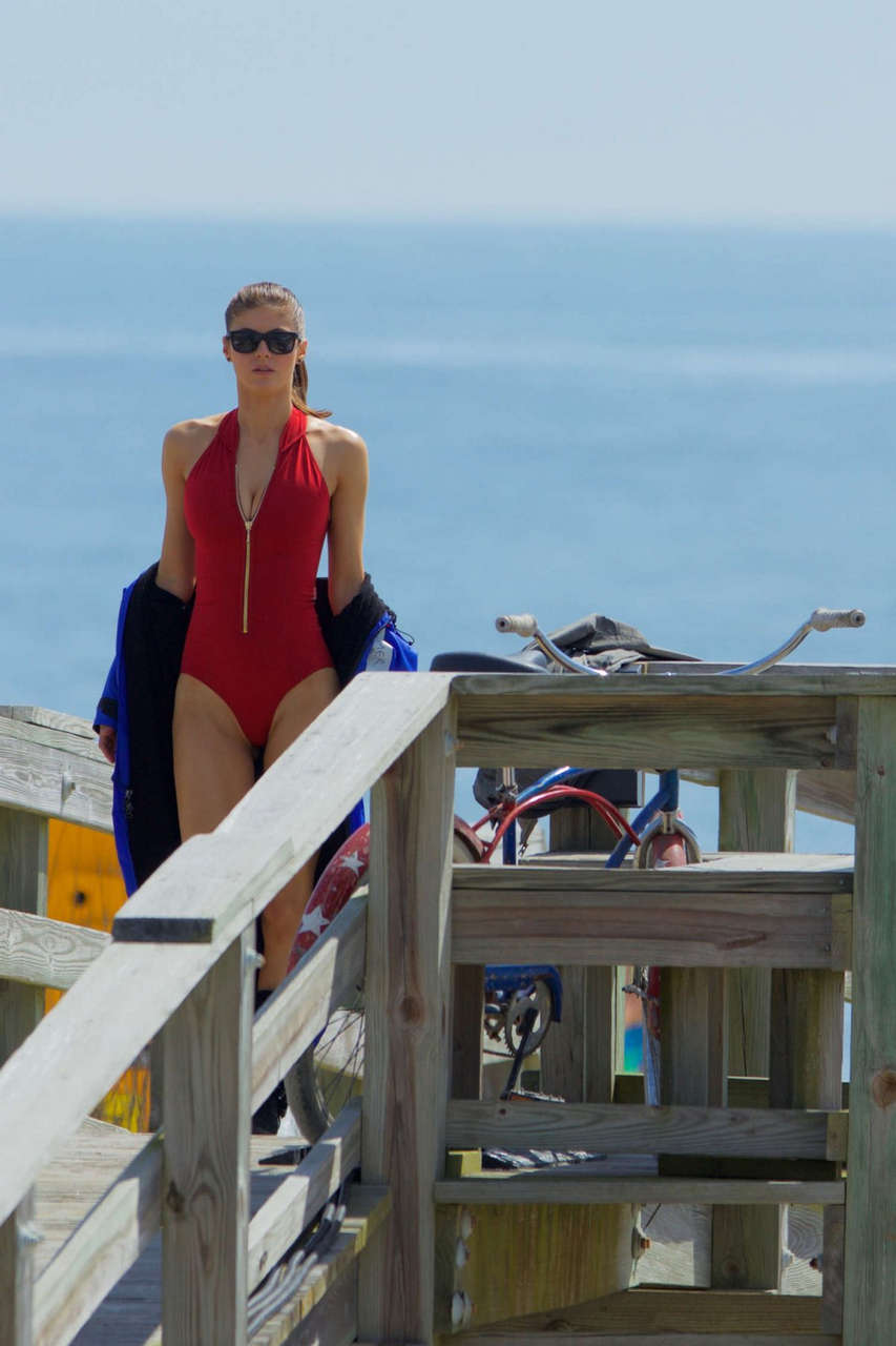 Alexandra Daddario Swimsuit Baywatch Set Miami
