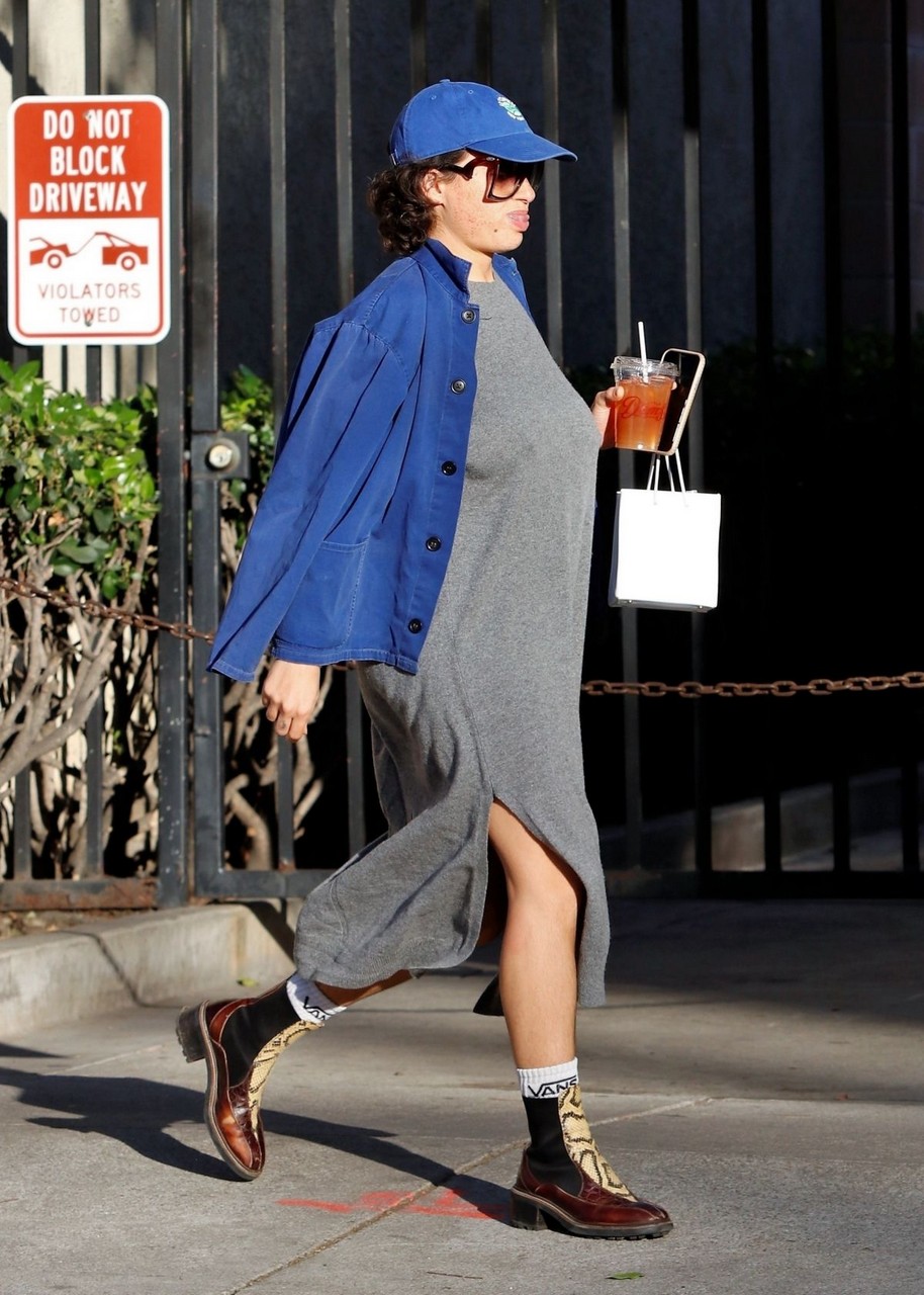 Alia Shawkat Out For Lunch Los Angeles