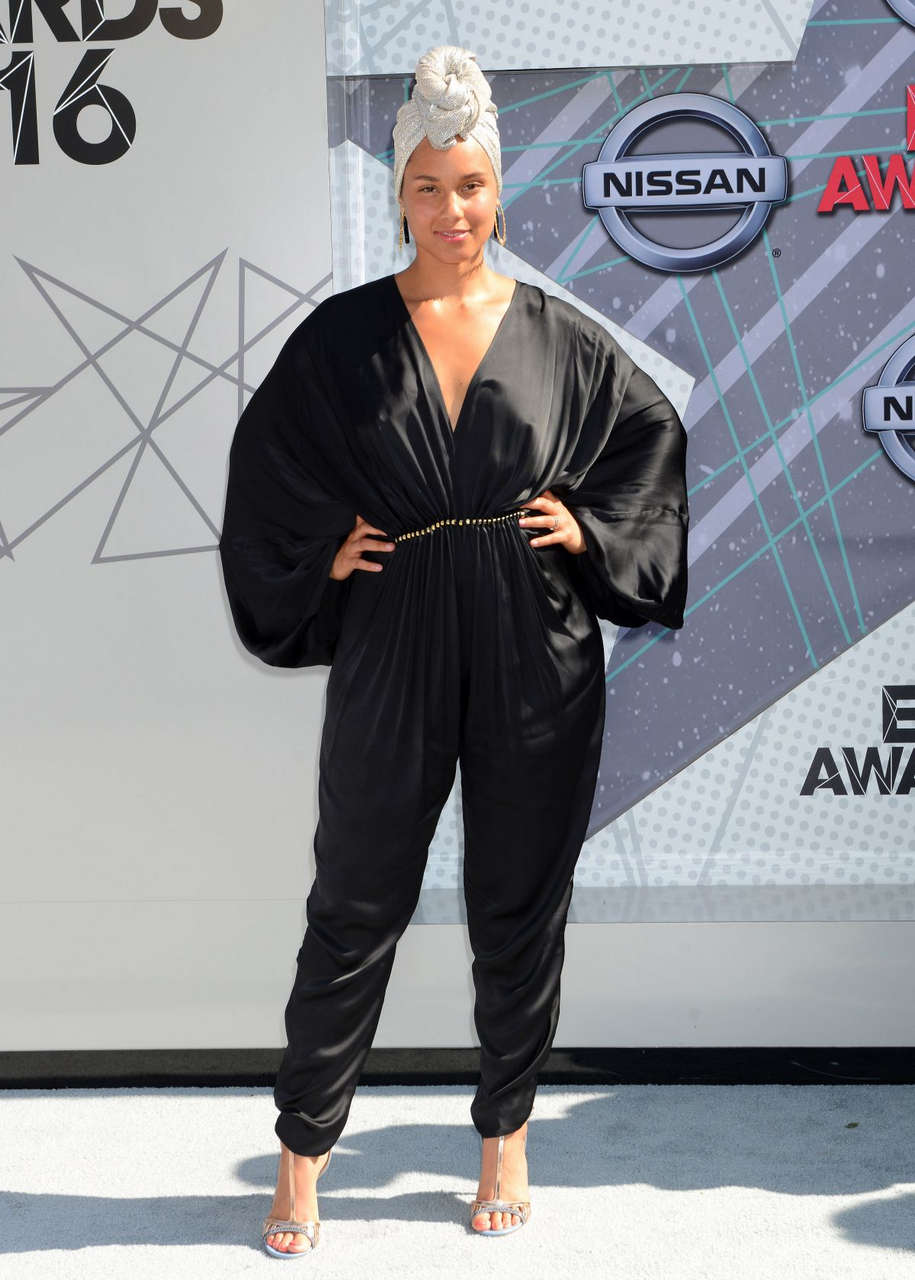 Alicia Keys 2016 Bet Awards Los Angeles