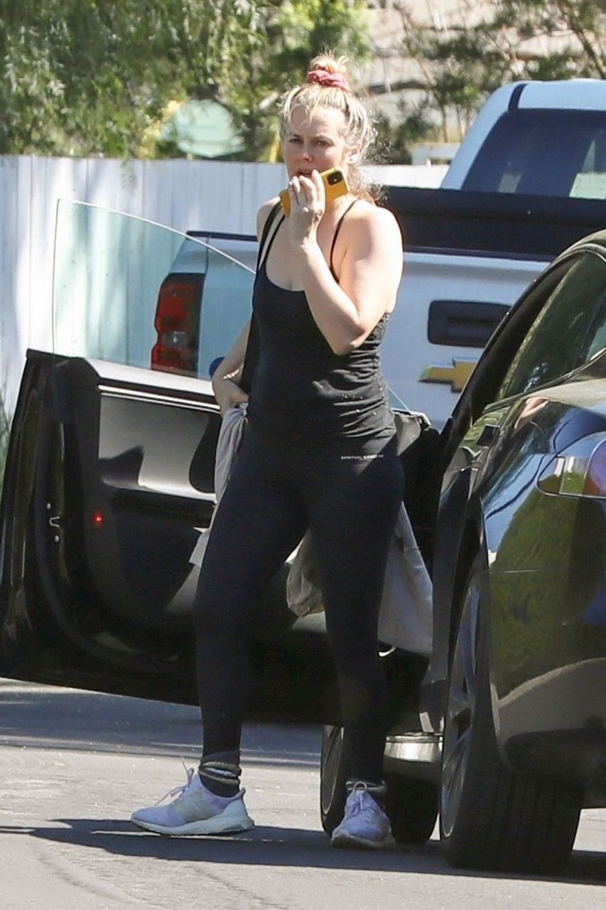 Alicia Silverston Heading To Gym Session Los Angeles
