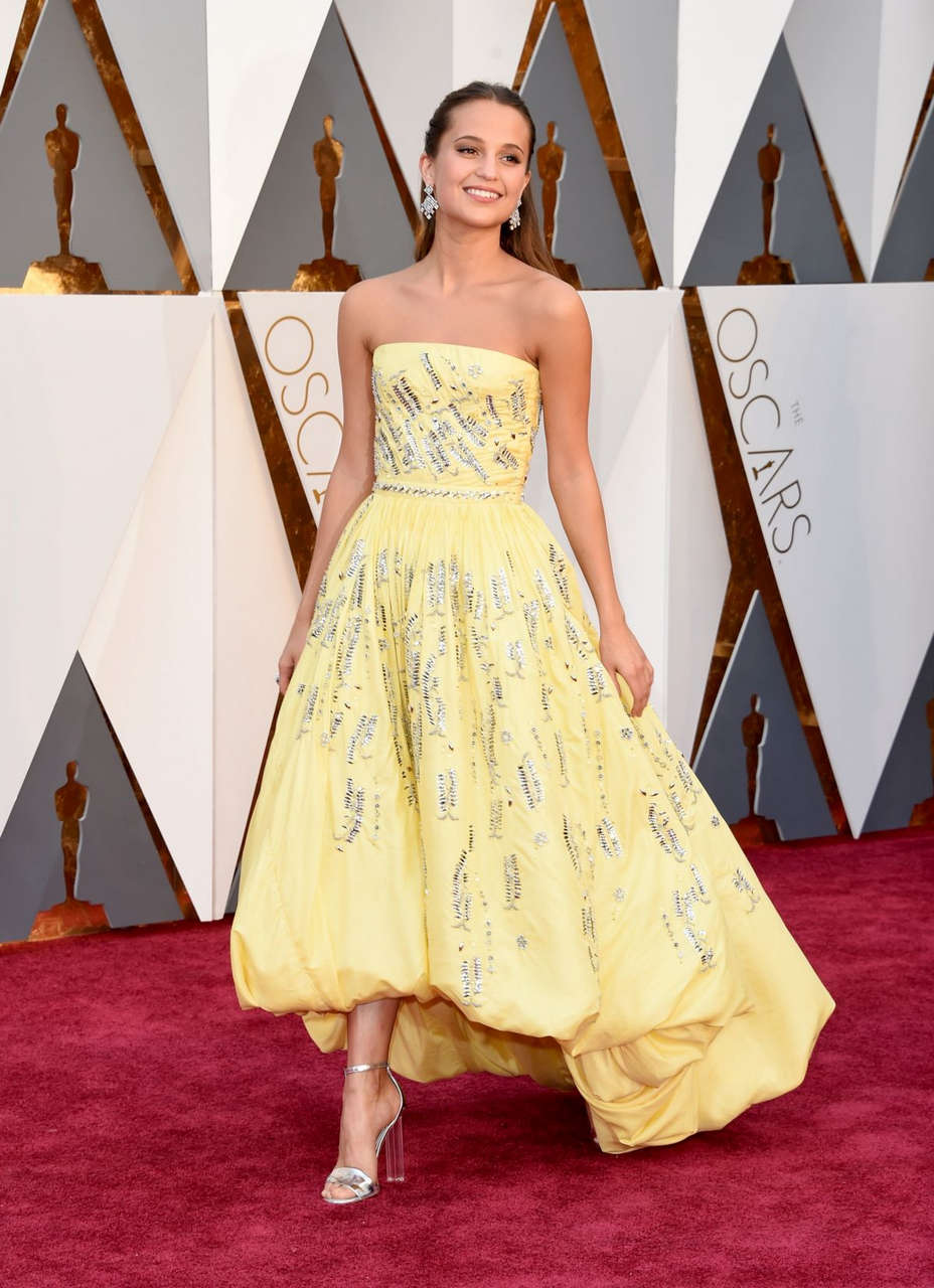 Alicia Vikander 88th Annual Academy Awards Hollywood