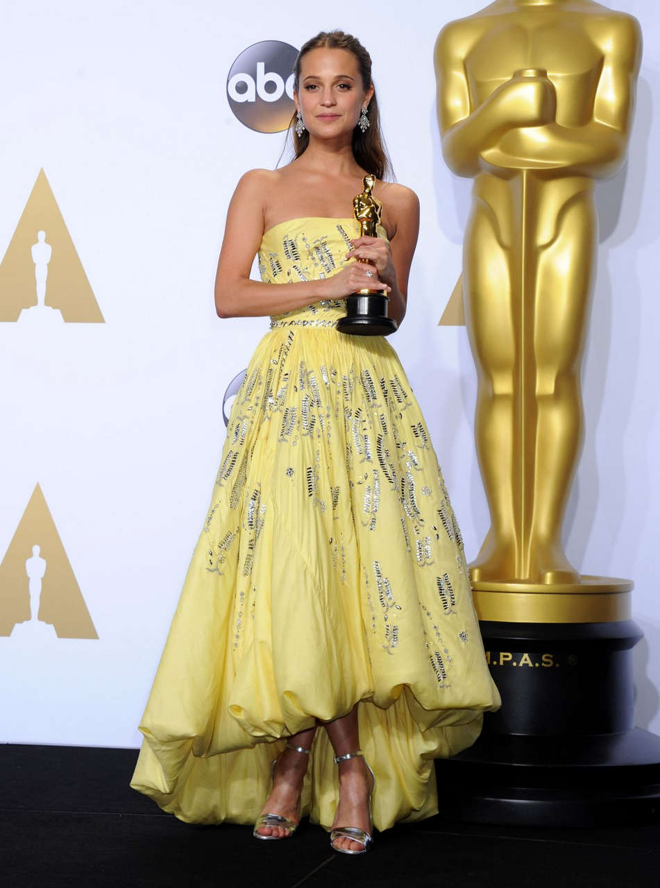 Alicia Vikander 88th Annual Academy Awards Hollywood
