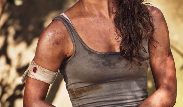 Alicia Vikander As Lara Croft Hot (1 photo)