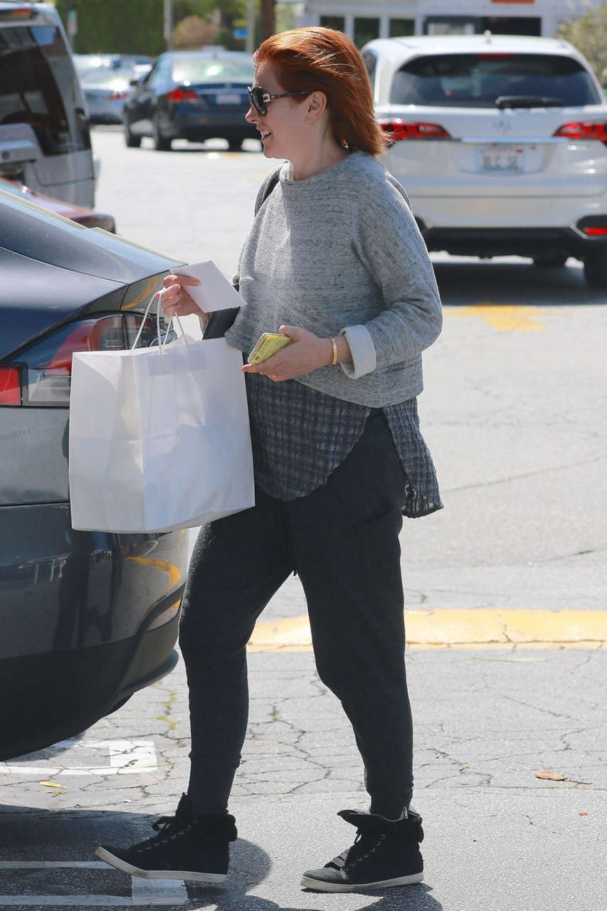 Alyson Hannigan Leaves Brentwood Country Mart