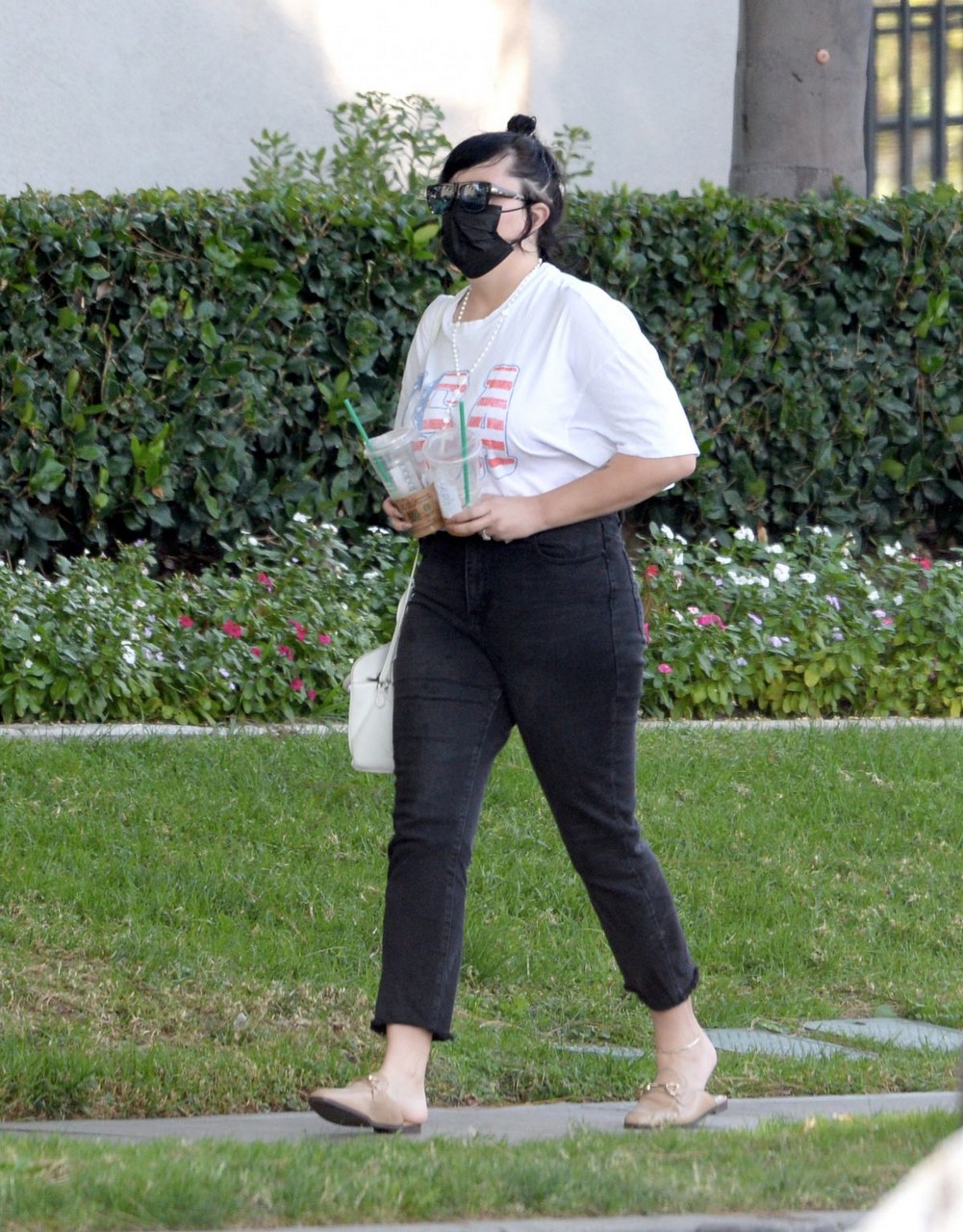 Amanda Bynes Out About West Hollywood