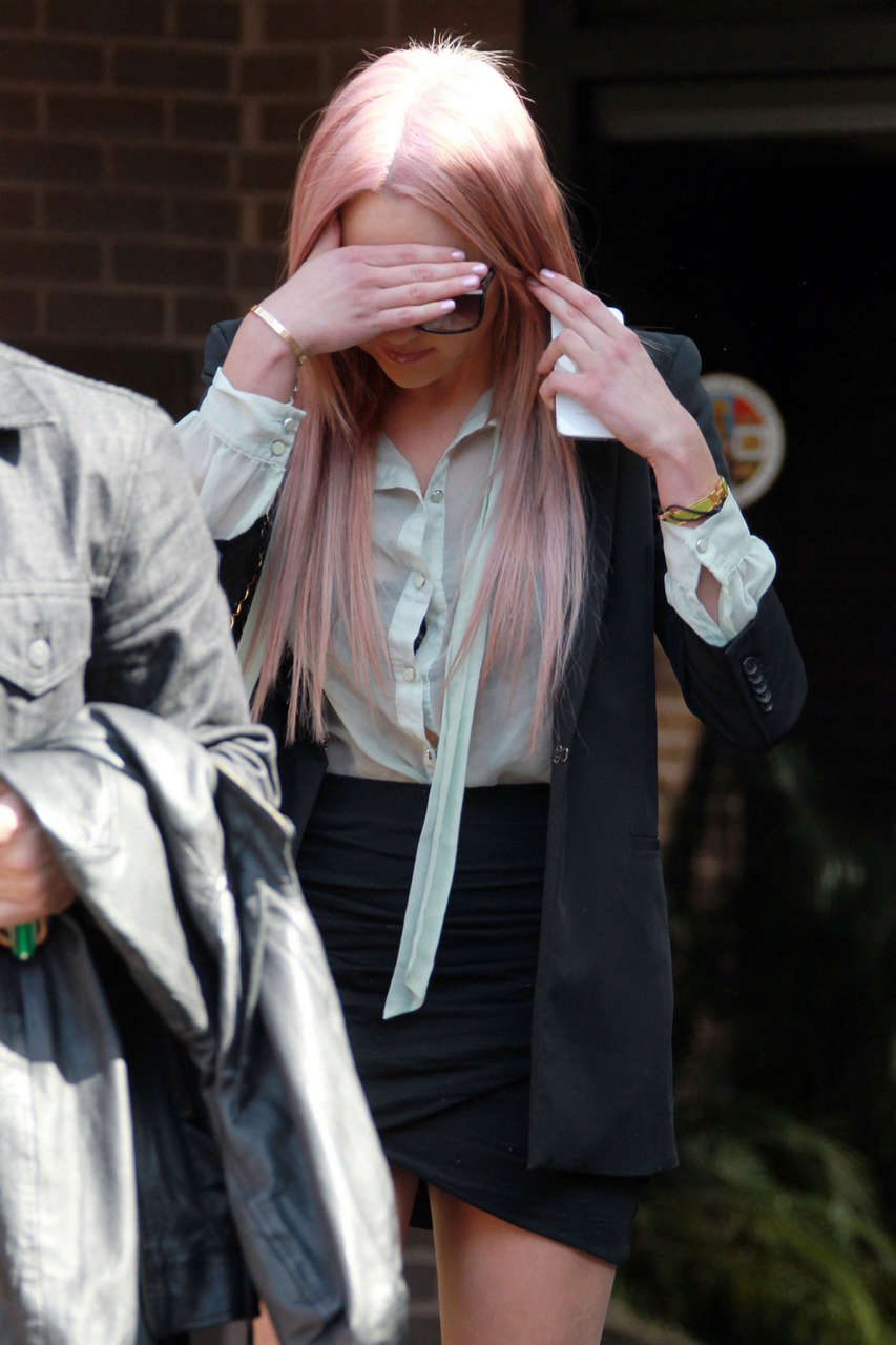 Amanda Bynes Released From West Hollywood Sheriffs Station