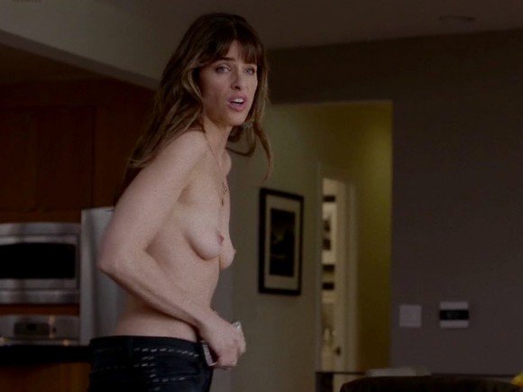 Amanda Peet Topless
