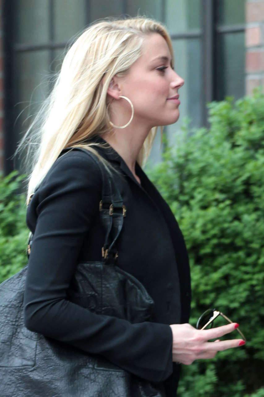 Amber Heard Arriving Her Hotel New York