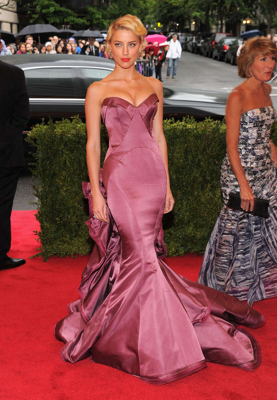 Amber Heard Metropolitan Museum Arts Costume Gala 2012 New York