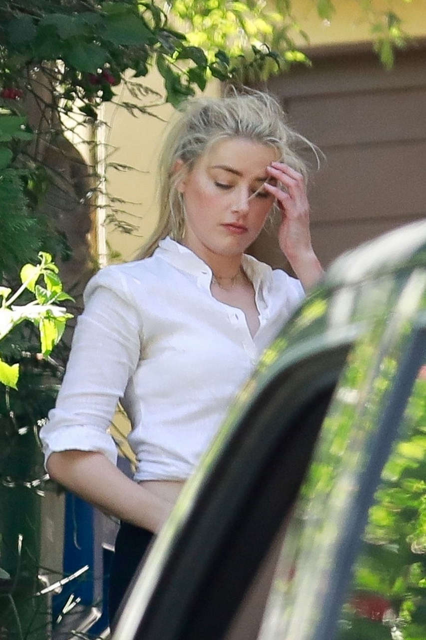 Amber Heard Out Driving Los Angeles