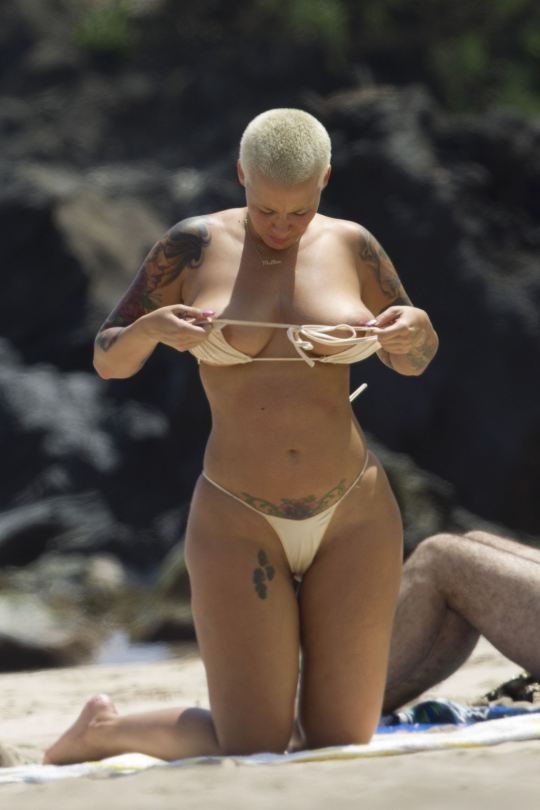 Amber Rose Topless