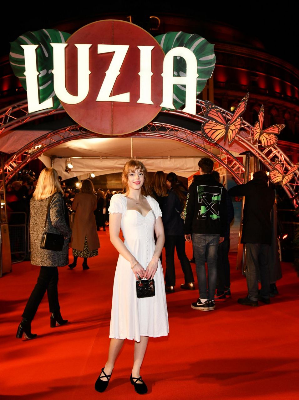 Amelia Gething Cirque Du Soleil S Luzia Opening Night London