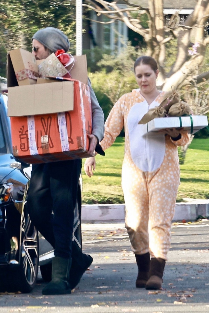Amy Adams Arrives Family S House Los Angeles