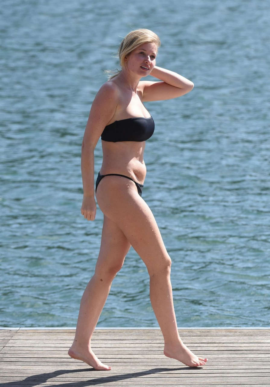 Amy Hart Bikini Beach Portuga