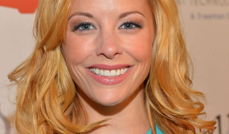 Amy Paffrath Thirst Project 3rd Annual Gala Beverly Hills (6 photos)