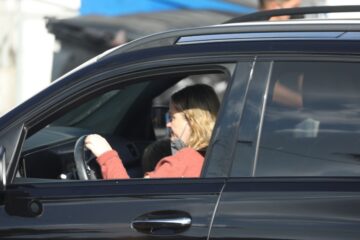 Amy Poehler Covid Test Drive Thru Booth Los Angeles