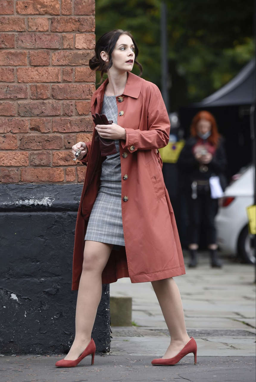 Amy Wren Catherine Tyldelsy Alexandra Roach Set Of New Itv Drama Viewpoint Manchester