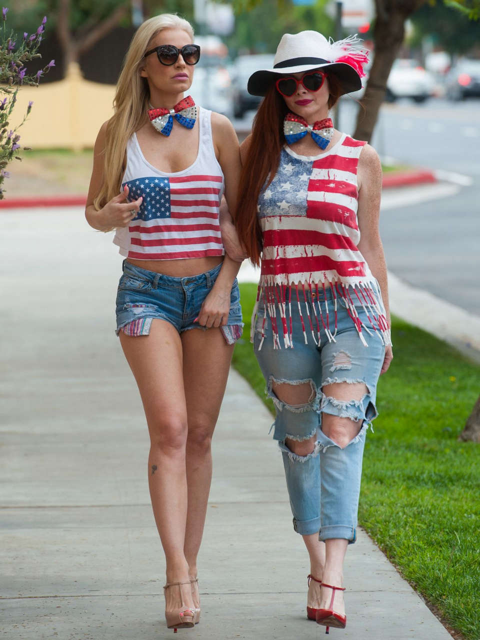 Ana Braga Phoebe Price Heading To 4th Of July Party Los Angeles