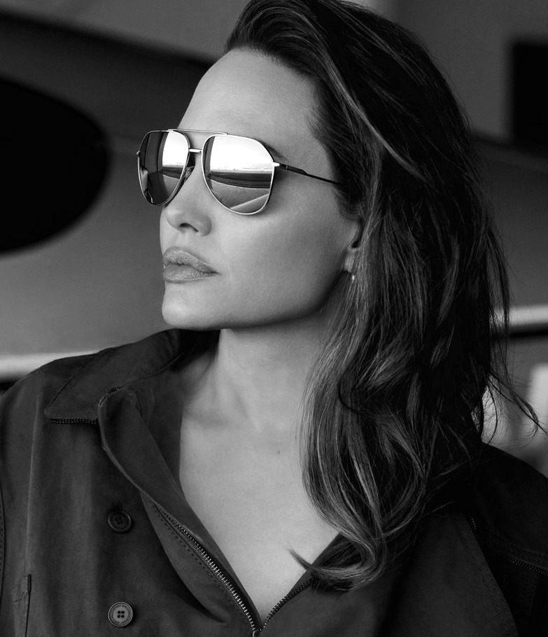 Angelina Jolie By Alexi Lubomirski For Elle Uk