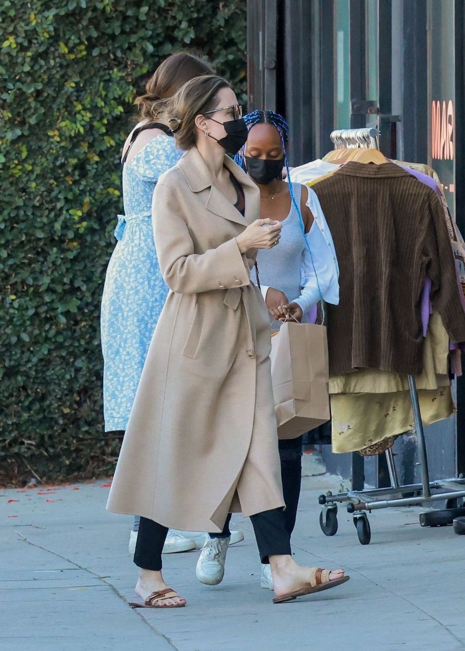 Angelina Jolie Out Shopping Los Angeles