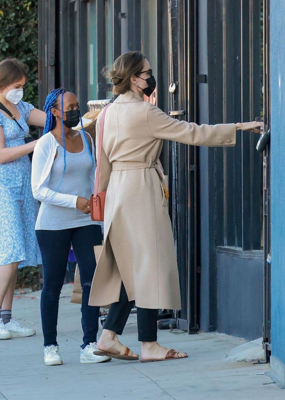 Angelina Jolie Out Shopping Los Angeles