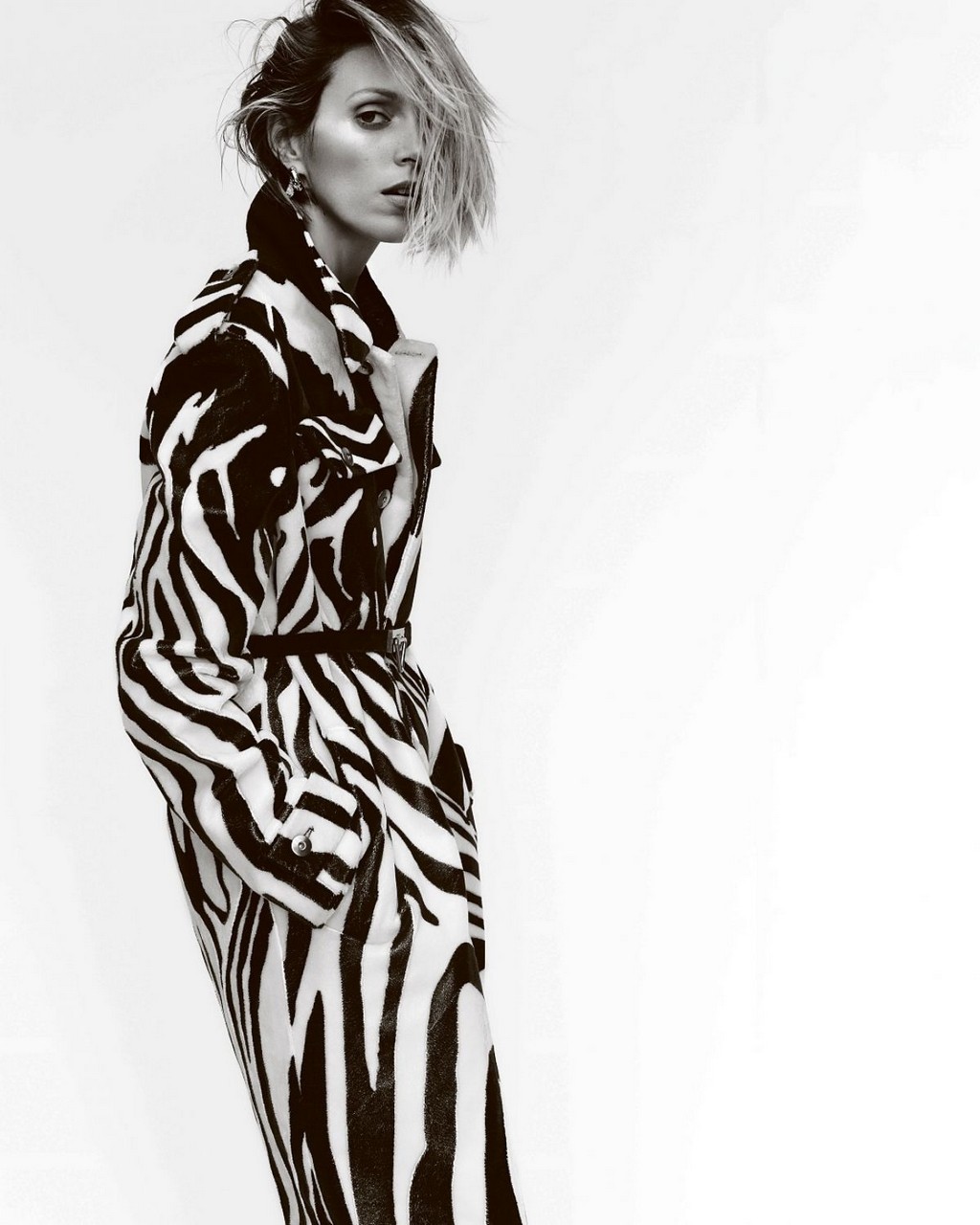 Anja Rubik For Financial Times How Spend It December